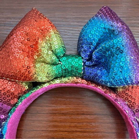 DISNEY PARKS RAINBOW SEQUIN MINNIE MOUSE MICKEY EARS - Picture 3 of 10